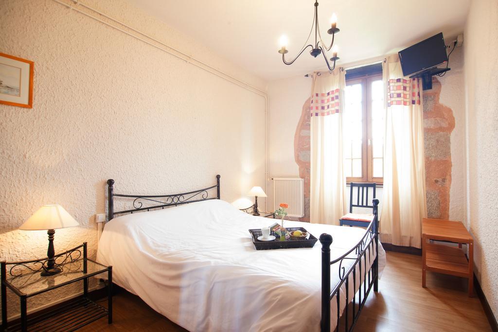 Domaine Le Prieure Otel Chaumont-le-Bourg Oda fotoğraf